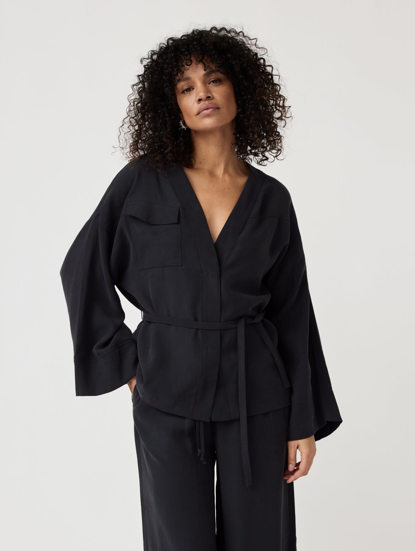 Top Lieke | Black